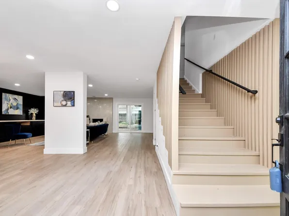 5614 Oakhaven Ln, Houston, TX 77091