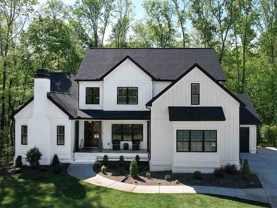 1st image of 120 White Oak Trl