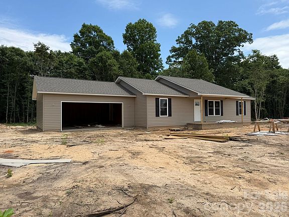 3rd image of 3014 Polkville Rd
