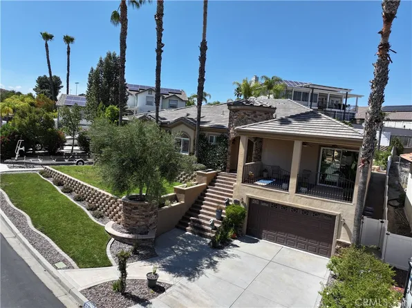 22142 Hoofbeat Way, Canyon Lake, CA 92587