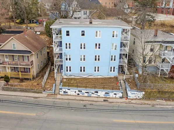 573 Main St, Southbridge, MA 01550