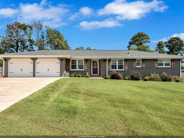 104 Mary Lee Dr, Florence, AL 35634