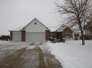 W7096 Rogersville Rd, Fond Du Lac, WI 54937