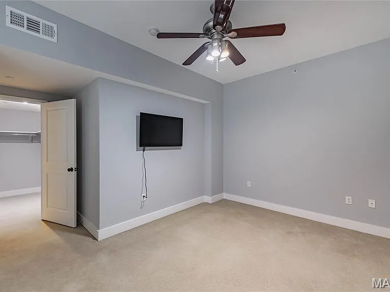 314 N Broadway Ave #1405 — Photo 17