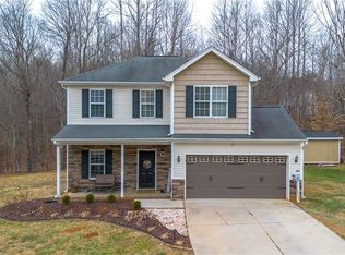 152 Tree Top Ln, Stokesdale, NC 27357