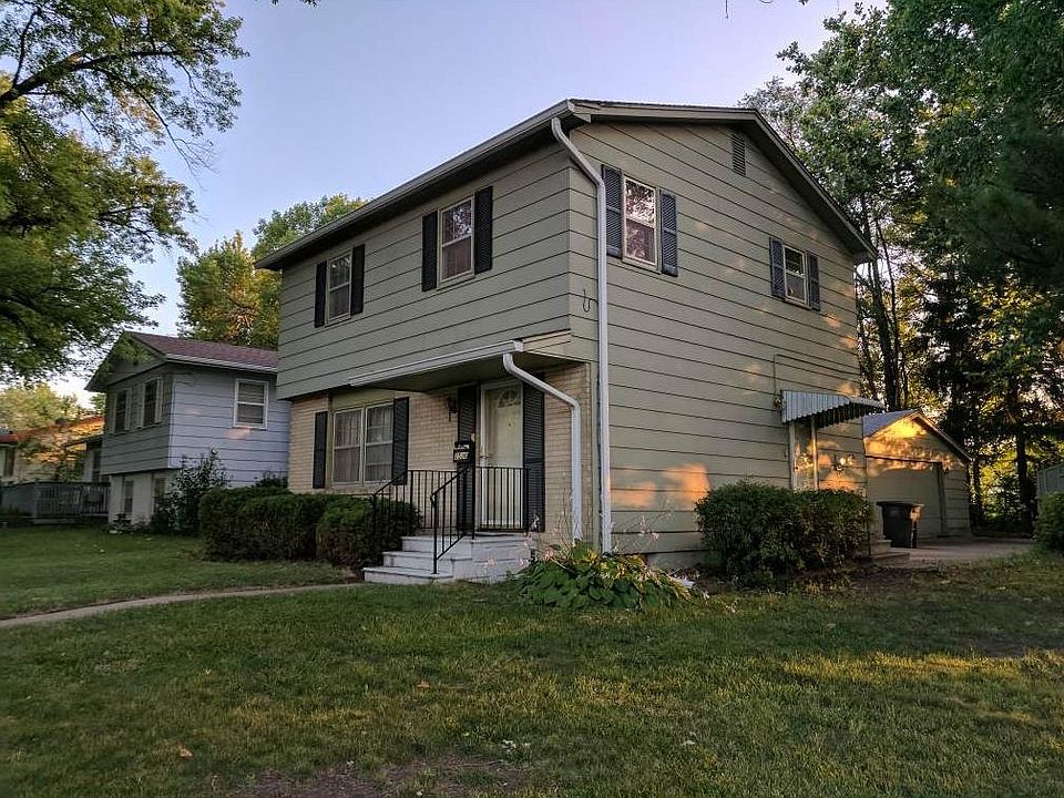 2nd image of 2536 E 16th St