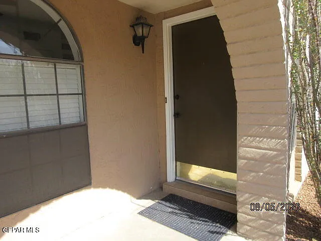 665 La Chapa Ave #B — Photo 2