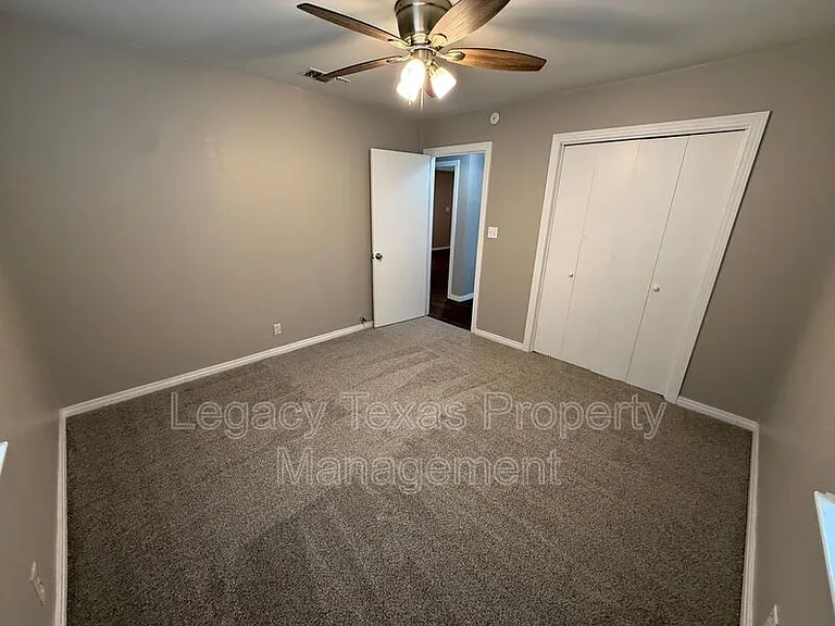 101 Pine St — Photo 7