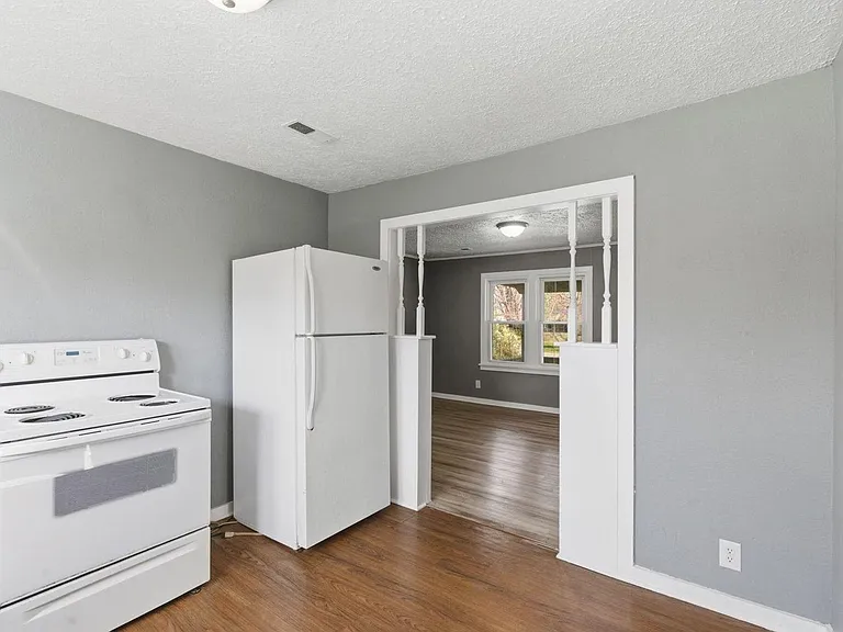 1508 E Livingston St — Photo 9