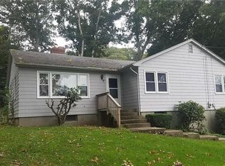 24 Locust St, Pawcatuck, CT 06379