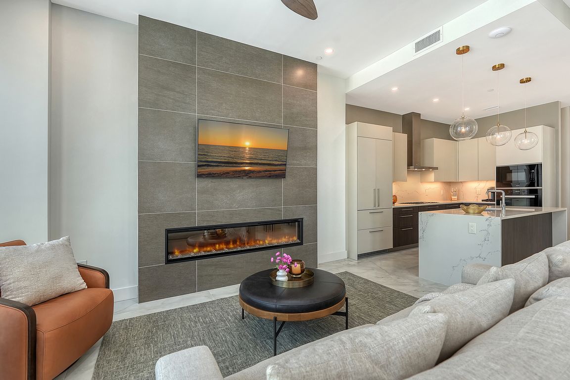 next background image