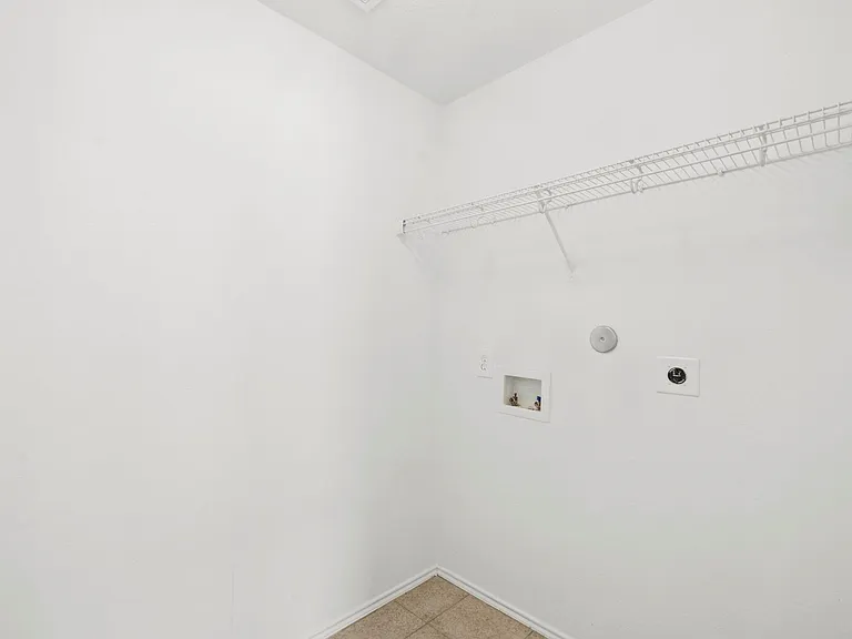 7910 Buffalo View Ln — Photo 22