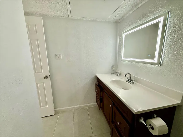 2830 S Bartell Dr #9 — Photo 16
