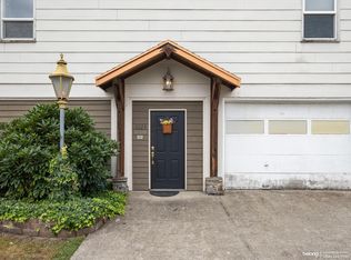 4228 S 3rd Ave APT B, Everett, WA 98203