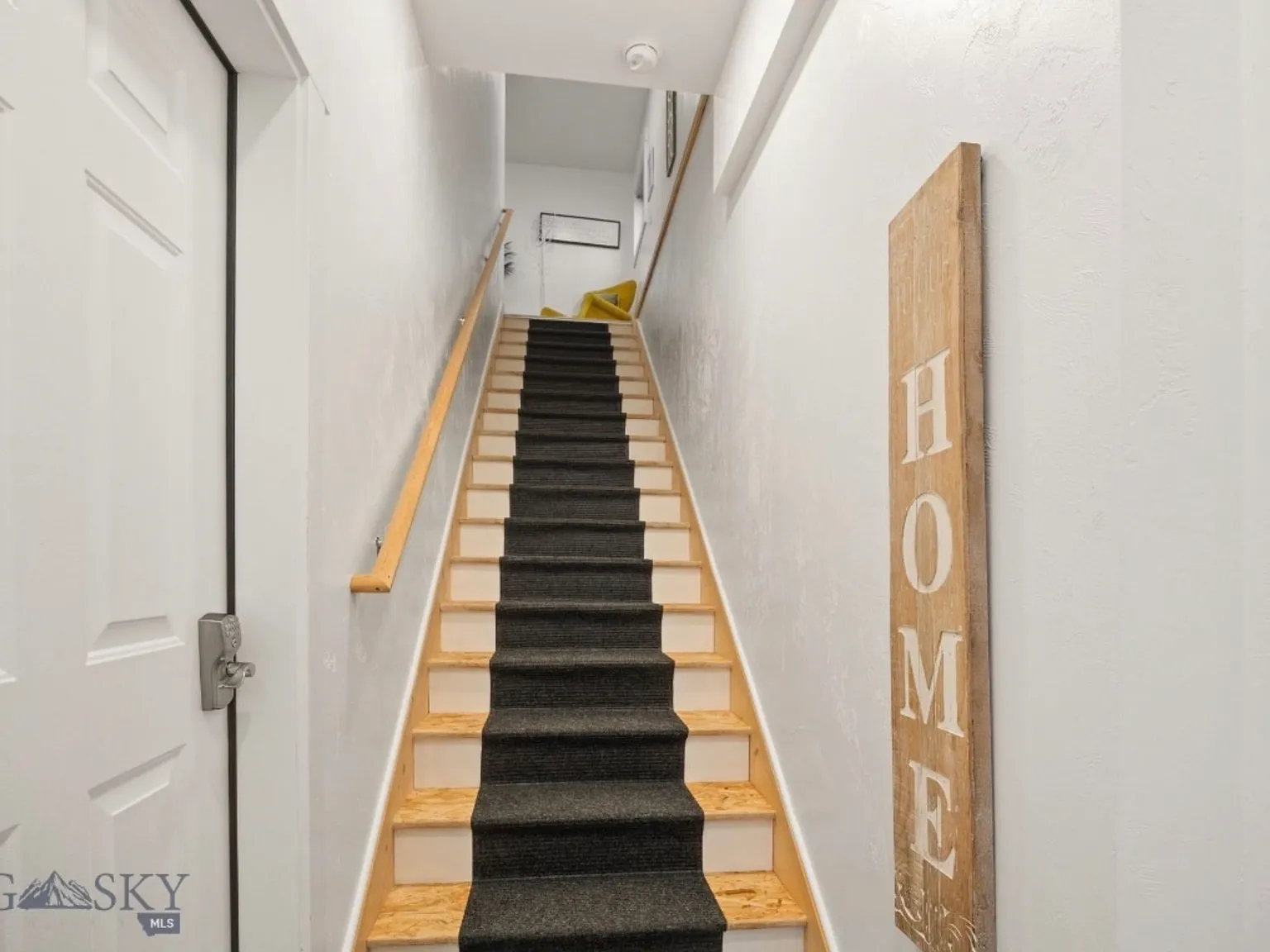 Studio, 650 sqft, $1,795 — Photo 2