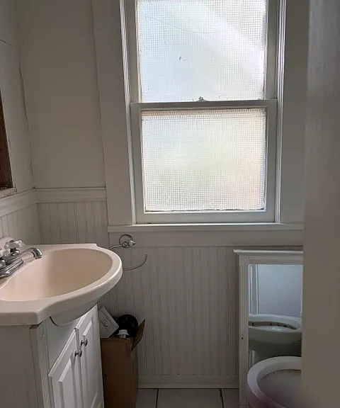 925 NE D St — Photo 10