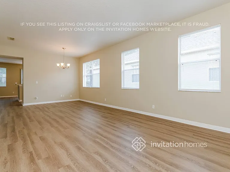 240 Andover Dr — Photo 4