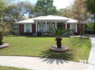 717 Keystone Ct, Mobile, AL 36609