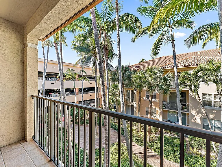 1803 N Flagler Dr #303 — Photo 20