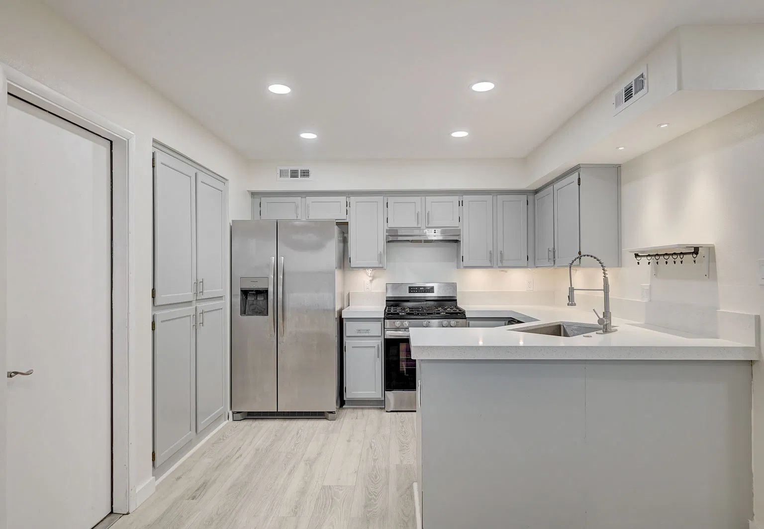 9548 Wooden Pier Way — Photo 4