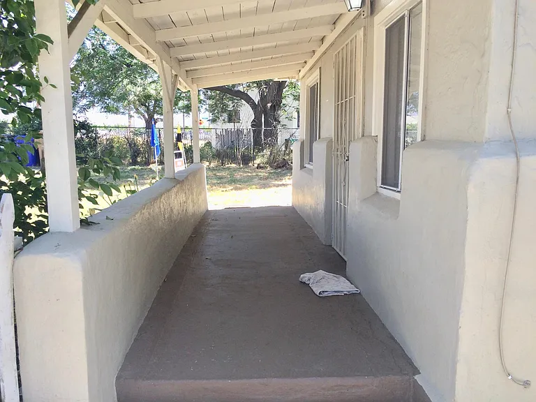 1720 E San Bernardino Ave — Photo 2