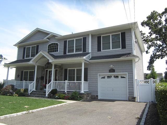 1st image of 120 Kinsella Ave