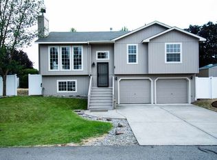 18910 E Augusta Ln, Greenacres, WA 99016