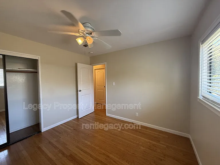 309 Plum St — Photo 10