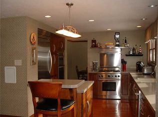527 Reamer Ave, Carnegie, PA
