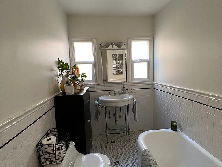 6087 Cashio St #1 — Photo 20