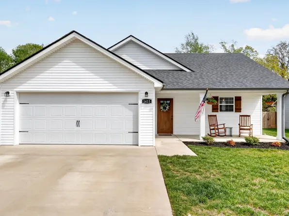 1413 Fredrick Dr, Clarksville, TN 37042