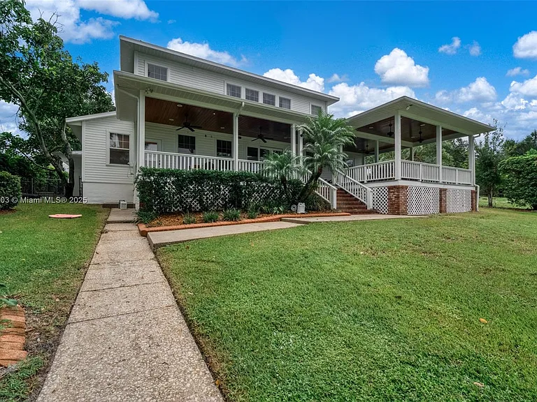 2551 Lakeview Dr — Photo 69