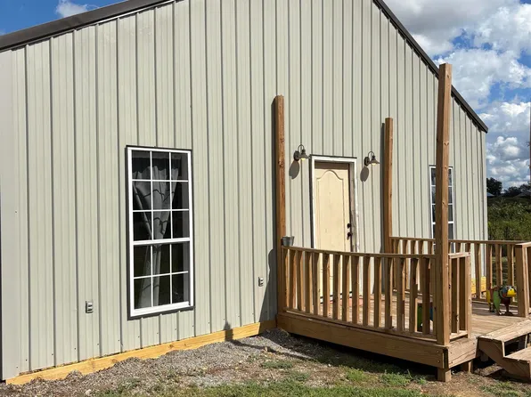 70 Nobinger Rd, Falkville, AL 35622