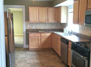 905 Baraga St NE, Grand Rapids, MI 49503