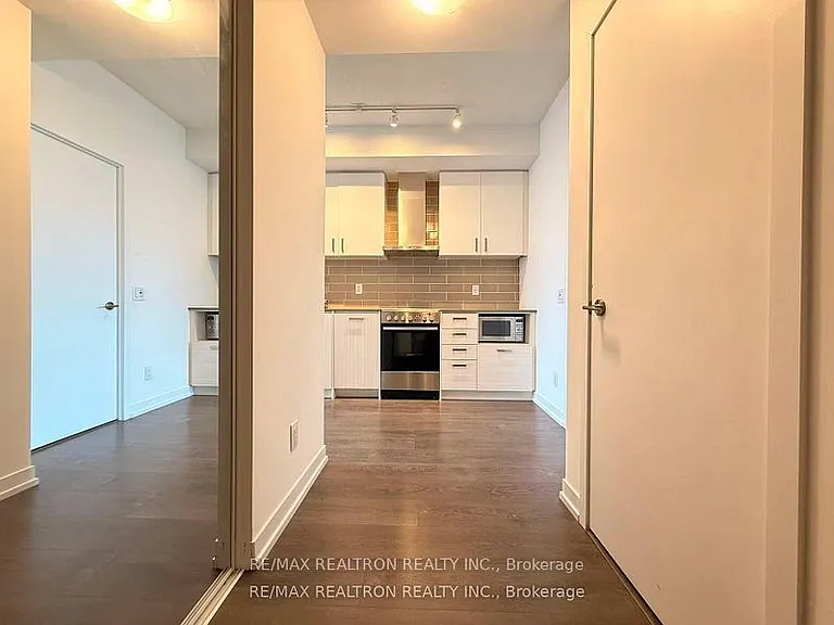 125 Redpath Ave #3212 — Photo 4
