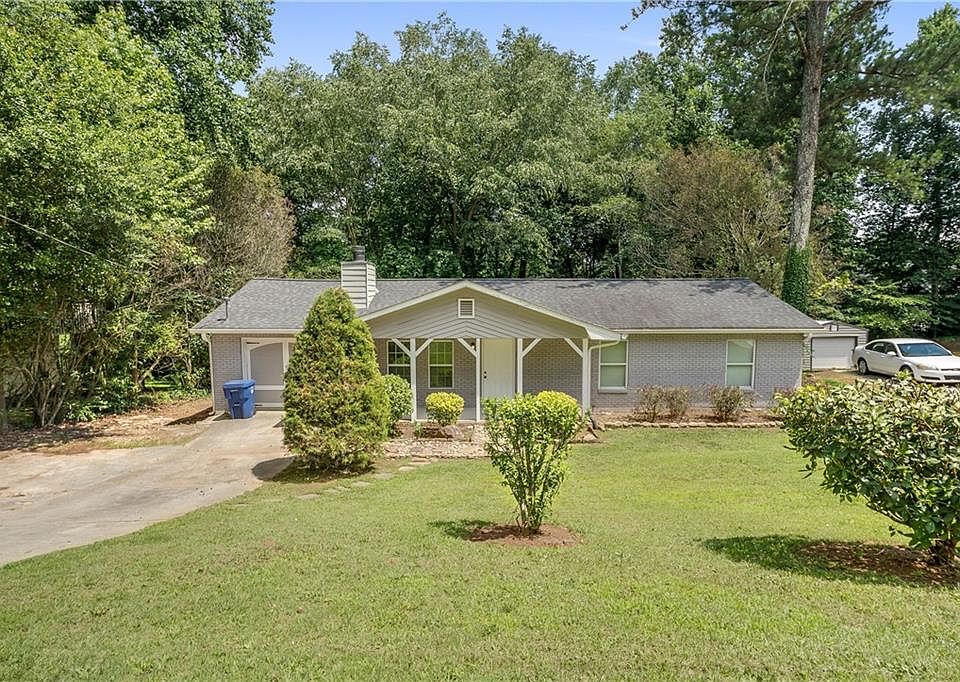 1st image of 246 Village Way