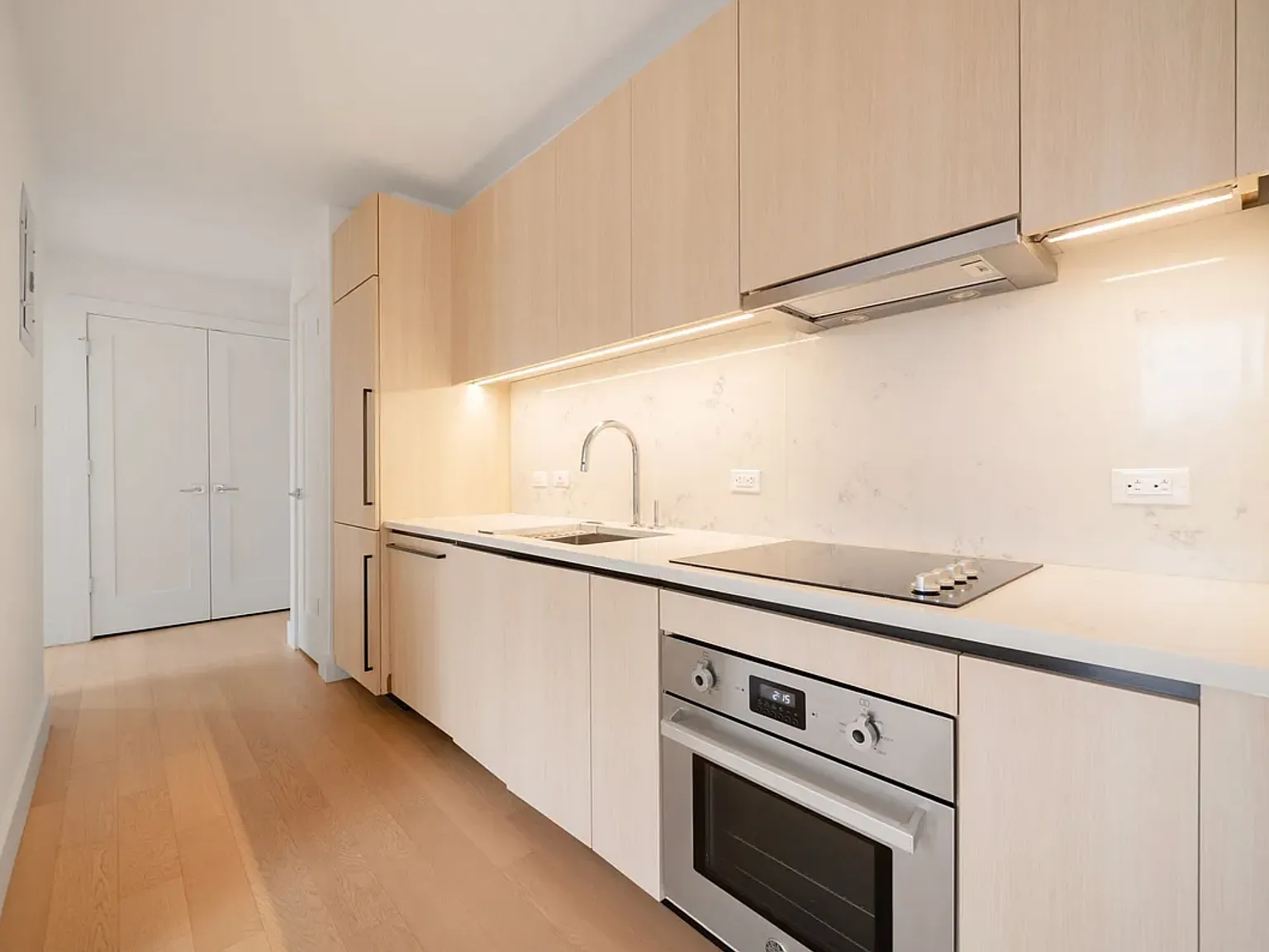 250 West 19th Street — Photo 3