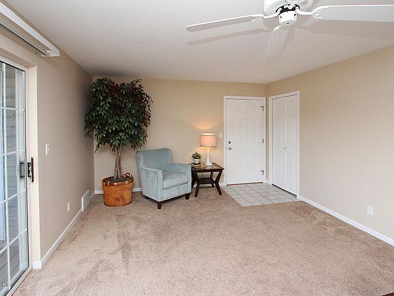 3rd image of 4076 W Centre Ave APT 212