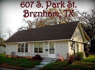607 S Park St, Brenham, TX 77833