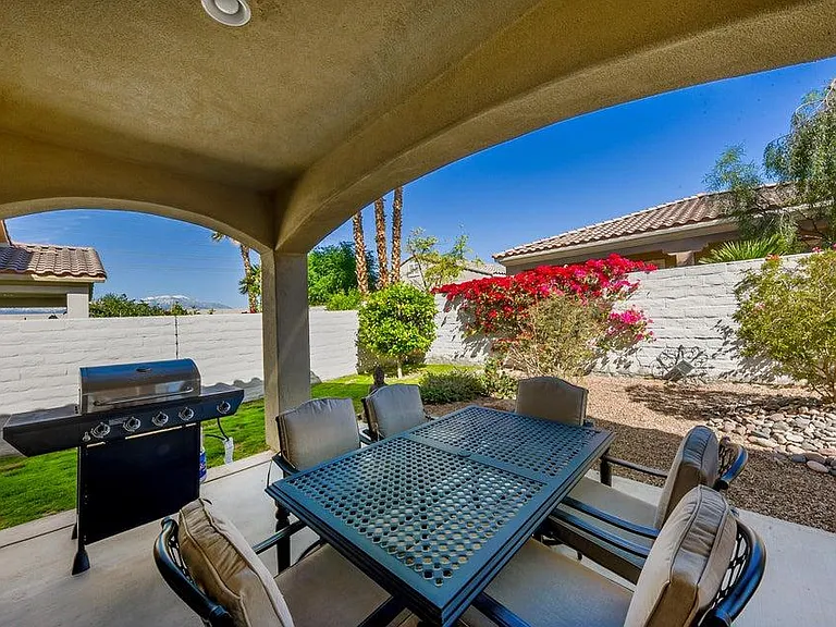 80528 Avenida Camarillo — Photo 23