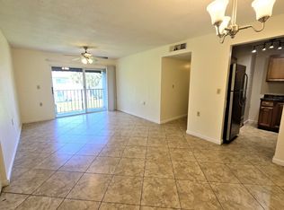 1141 Lake Victoria Dr APT G, Royal Palm Beach, FL 33411