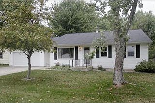 1st image of 10639 Schuur St