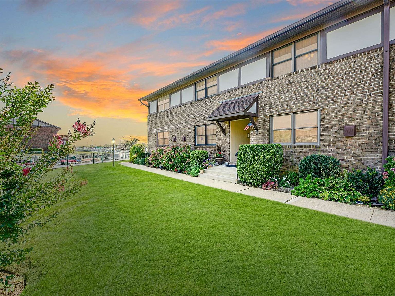 403 Mariners Way UNIT 403, Copiague, NY 11726 Zillow