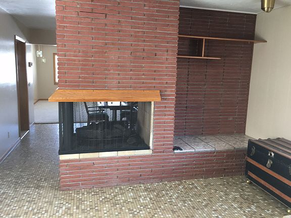 3 sided gas fireplace