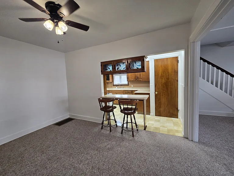 819 Sheridan St — Photo 3