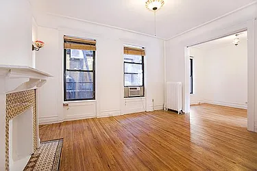 Rented by Barkoff Residential 