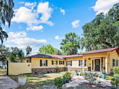 235 W RIVER Road, Palatka, FL, 32177