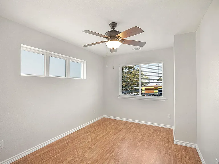 214 Lizzie St #B — Photo 14