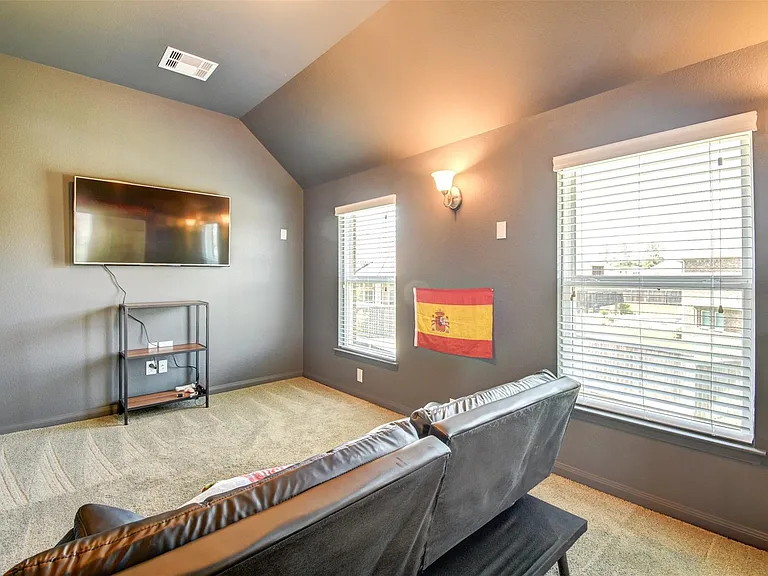 25710 Oakwood Knoll Dr — Photo 35