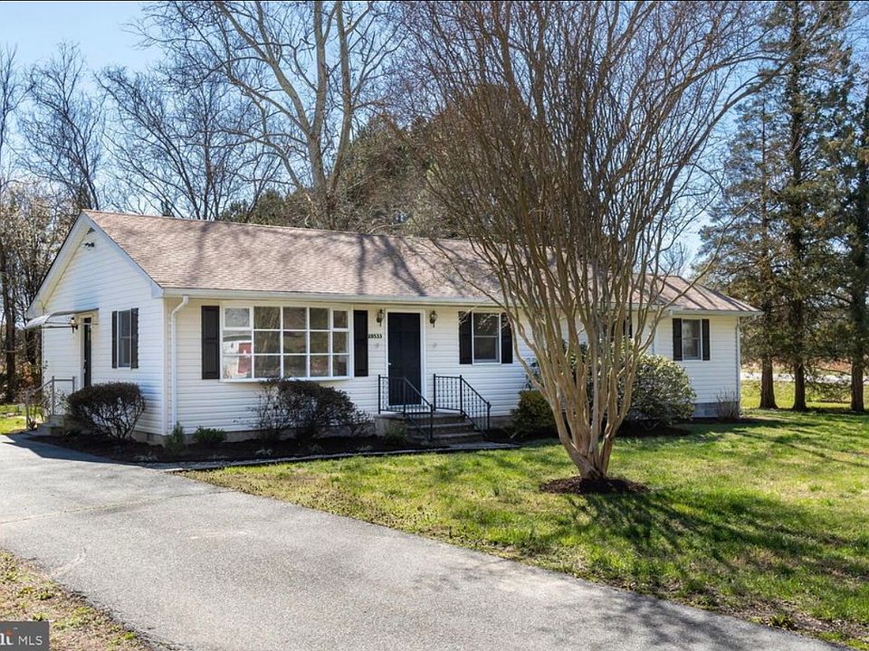 1st image of 28533 Edgemere Rd